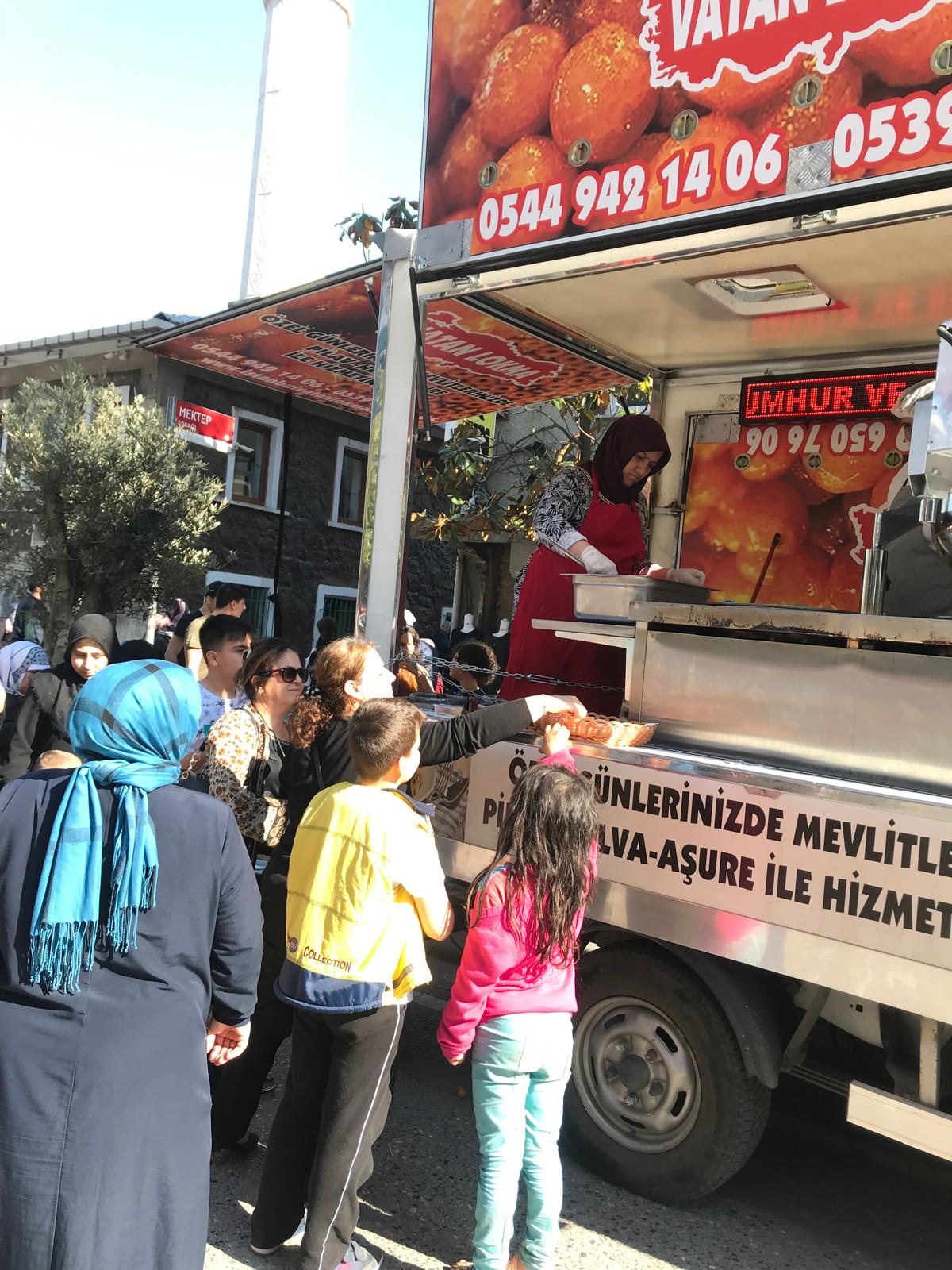Üsküdar Hayır Lokması - sahadan kare 5